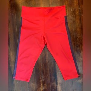 Zyia Light n Tight cropped leggings